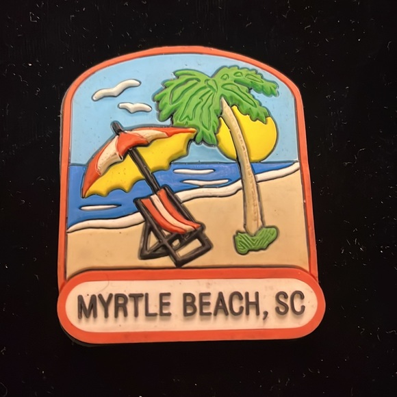 Magnets - Picture 5 of 16